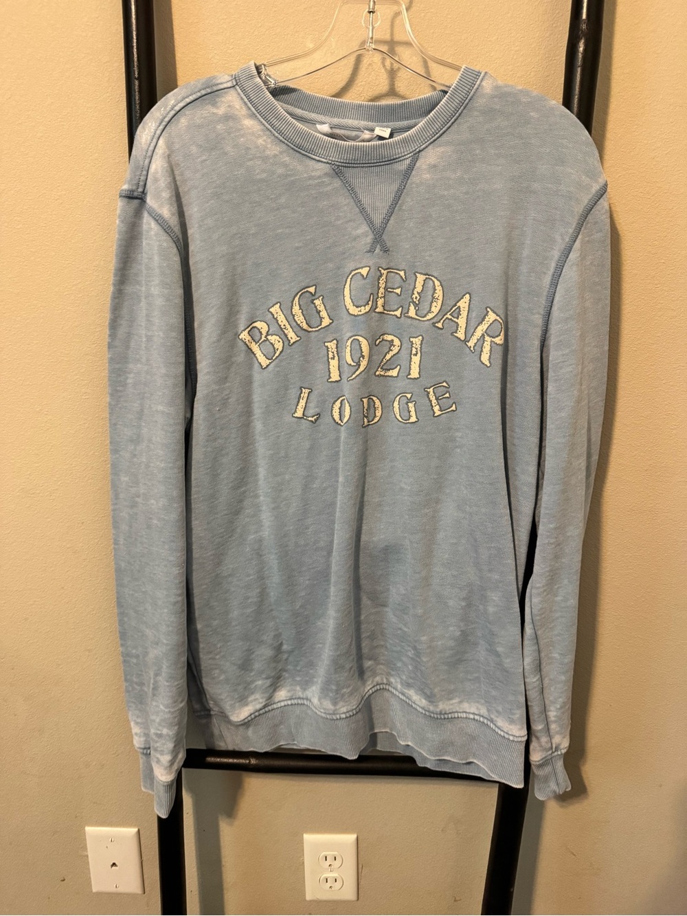 1921 Big Cedar Lodge Light Blue Men's Crewneck Sweatshirt
